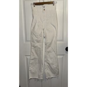 We The Free People High Waited White Flare Raw Hem Jeans 26 Dart